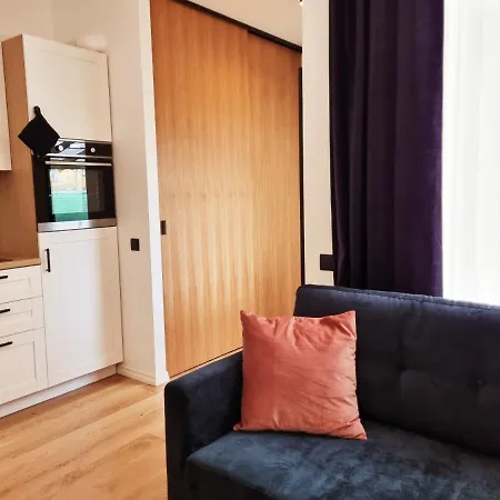 Supeluse 7-1 Guest By Annalie *